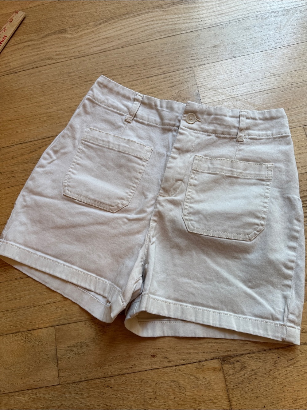 Bagatelle Collection 3” shorts,  cream Size 8
